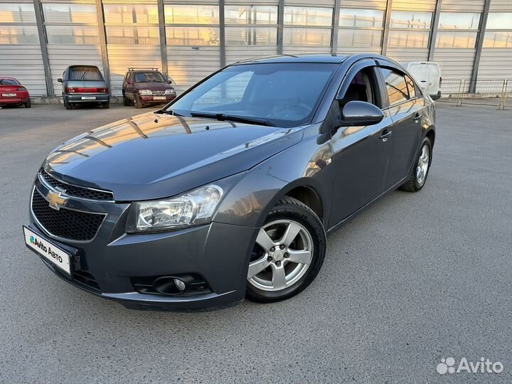 Chevrolet Cruze 1.8 AT, 2011, 225 000 км
