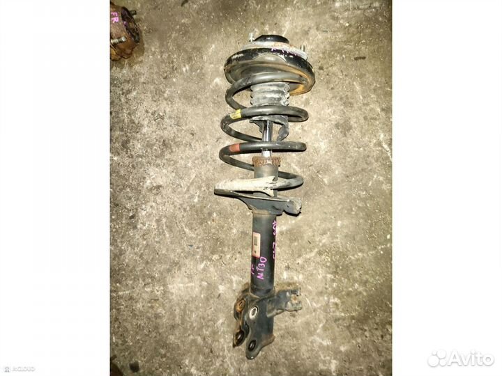 Стойка на nissan xtrail NT30