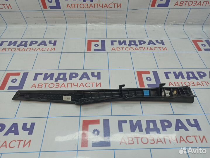 Накладка декоративная левая BMW 7-Series (F02) 511