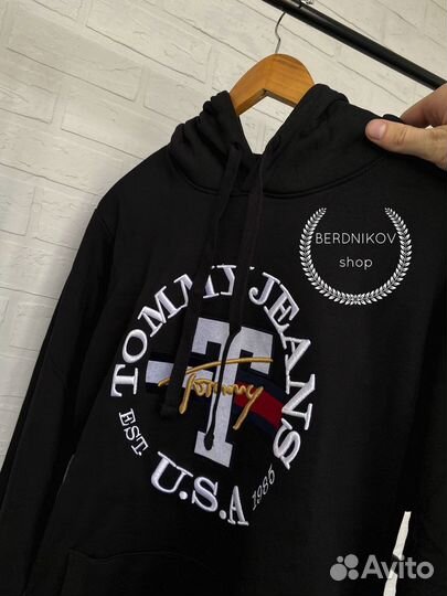 Худи Tommy Hilfiger
