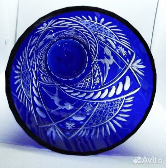 Ваза из цветного хрустального стекла. Германия