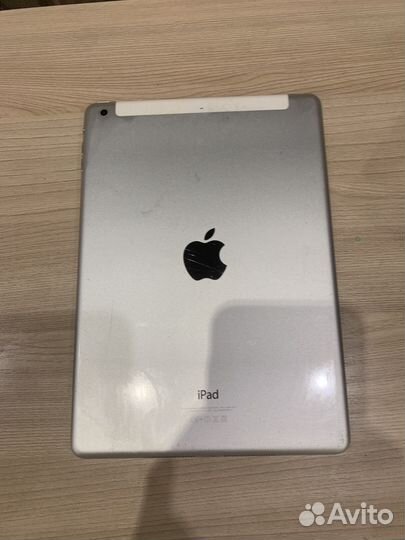 iPad A1475