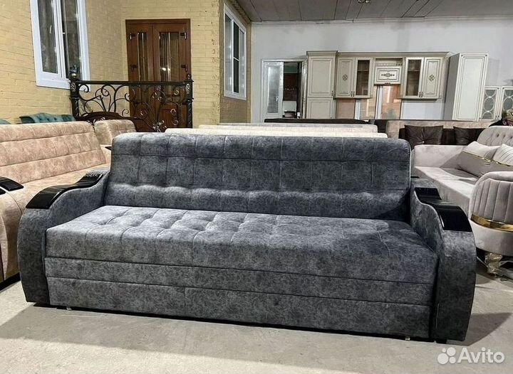 Прямой диван в наличии не б/у