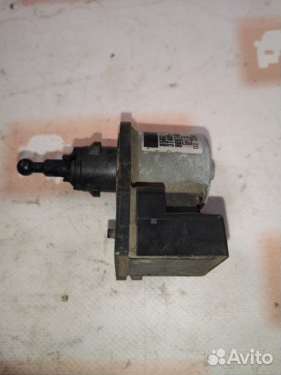 Корректор фар передний правый Lexus Rx300 2007