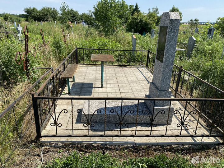 Уборка могил