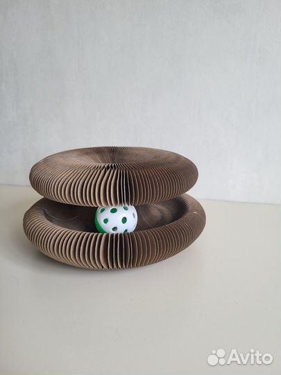 Игрушка-когтеточка для кошек картонная