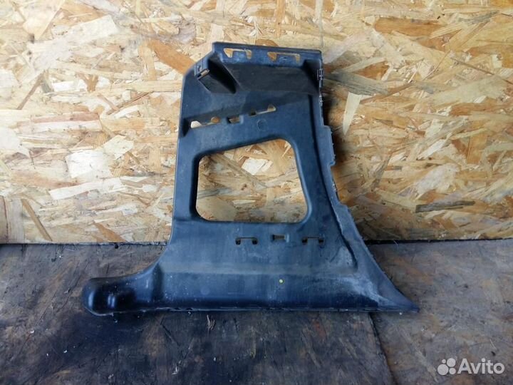 Направляющая заднего бампера правая BMW X3 E83