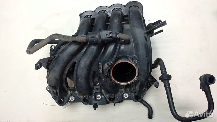 Коллектор впускной Seat Altea, 2010