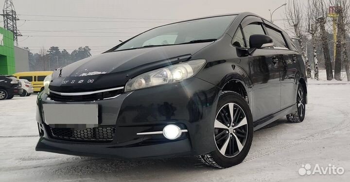 Toyota Wish 1.8 CVT, 2013, 66 000 км