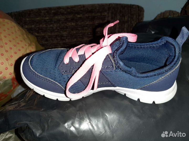 Кроссовки для девочки