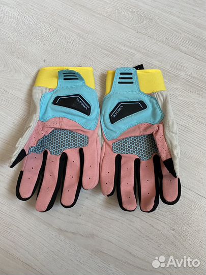 Стильные мото перчатки