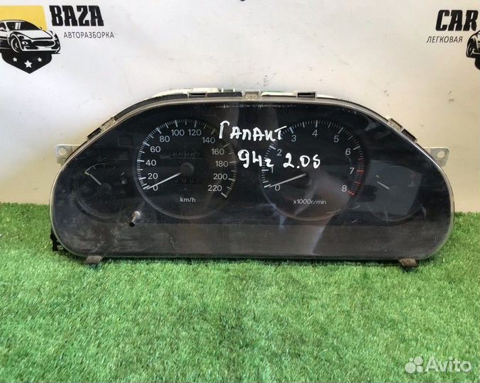 Панель приборов Mitsubishi Galant