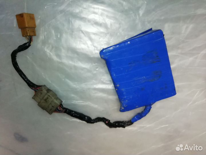 Камутатор yamaha FZR 250,FZ zeal