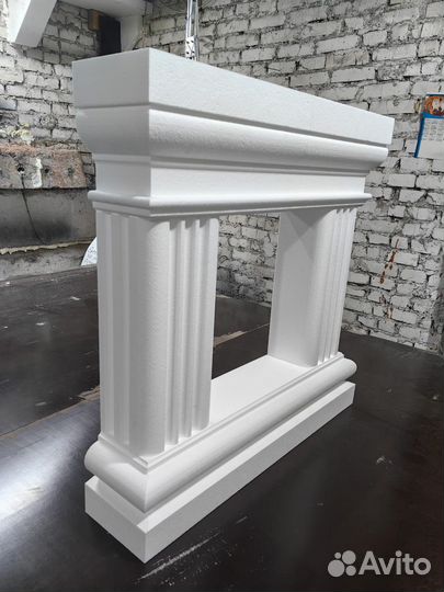 Декоративный камин из качественного пенопласта