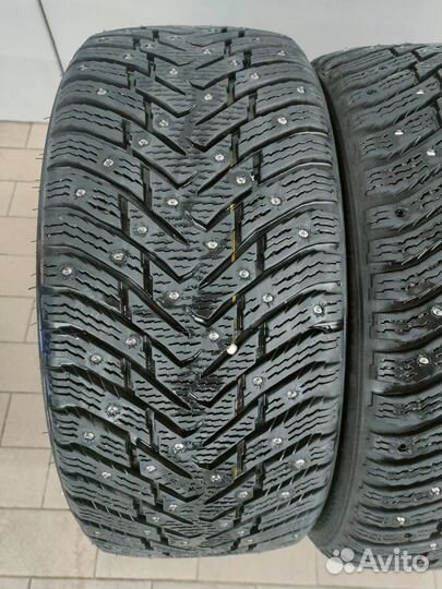 Nokian Tyres Hakkapeliitta 8 235/40 R18