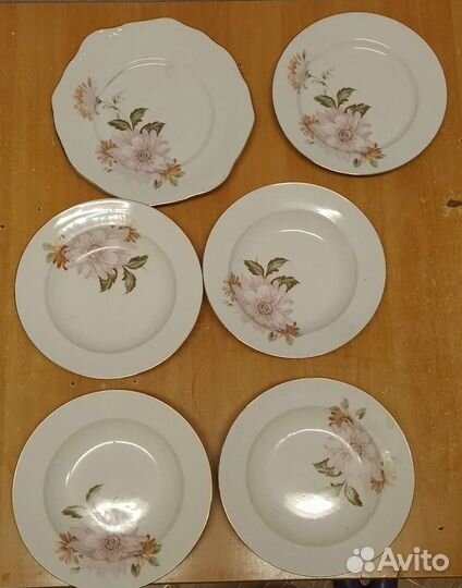 Тарелки и блюда сервировочные