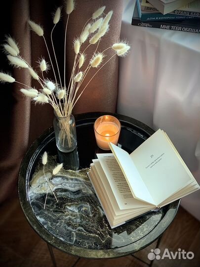 Журнальный столик круглый с эпоксидной смолой