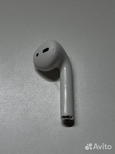 На запчасти Airpods 2 наушник правый