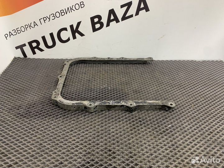 Прижимная планка передняя Iveco Stralis