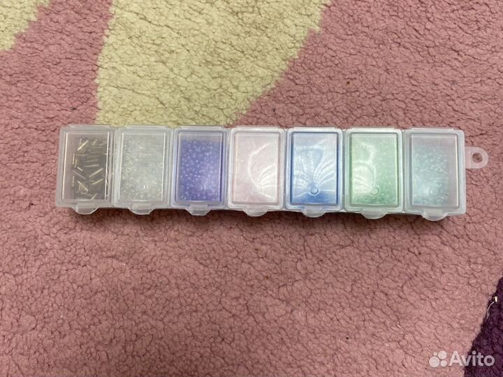 Бисер разноцветный