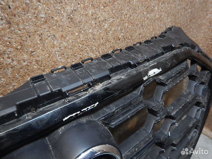 Б/У Б/У Решетка радиатора, Audi (Ауди) -Q5 (FY)