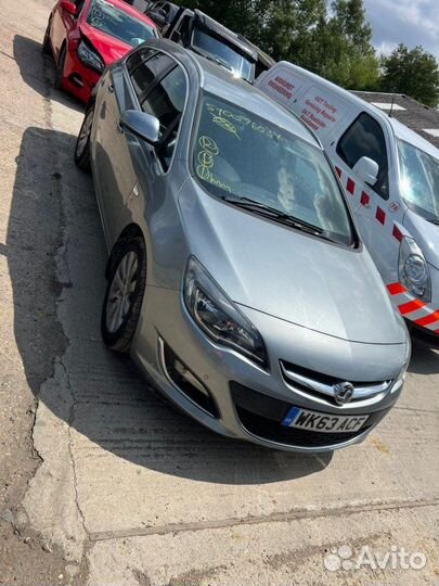 Ноускат в сборе бампер передний Opel Astra J