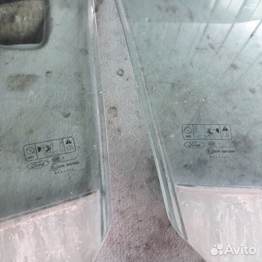 Стекло боковой двери Форд Фокус 2 седан