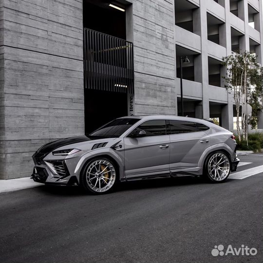 Кованые диски R22 GT Forged на Porsche Cayenne R22