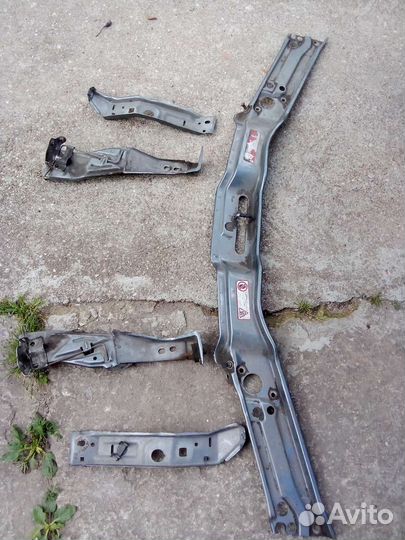 Запчасть на Ауди а6 с4