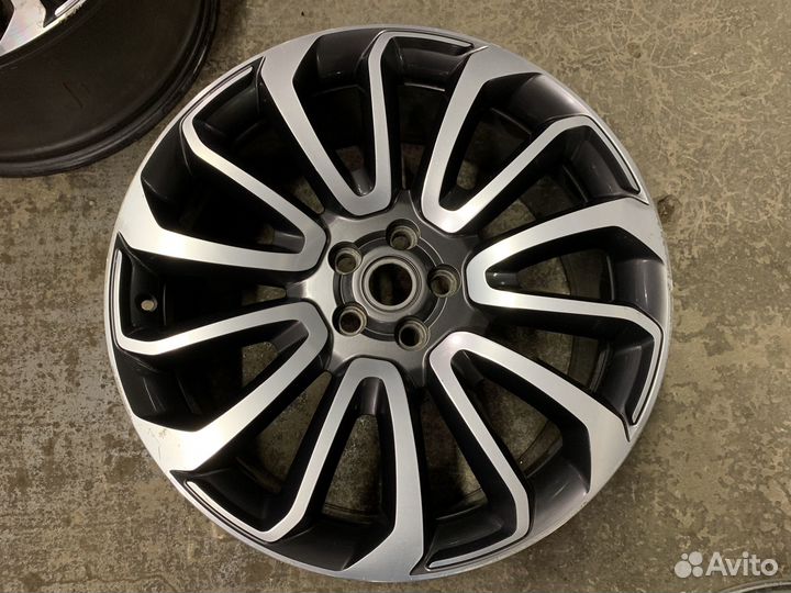 Поштучно оригинал ковка R22 Land Rover Range Rover