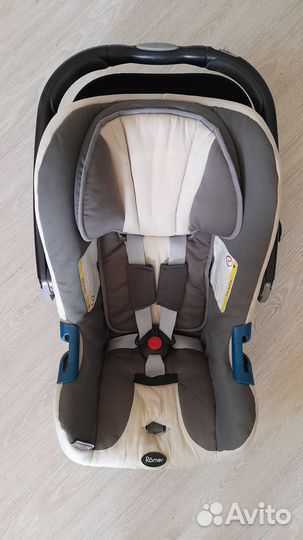 Автолюлька Britax Romer baby safe с базой