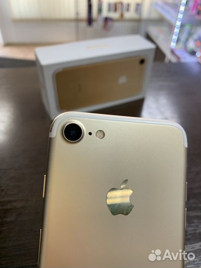 Телефон iPhone 7 32gb