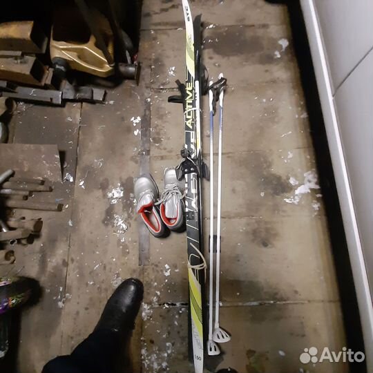 Беговые лыжи