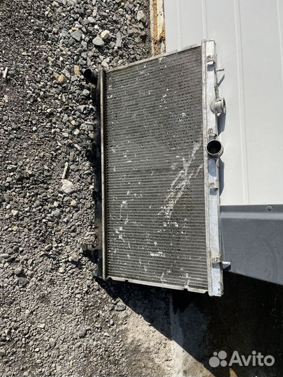 Радиатор охлаждения subaru legacyB4