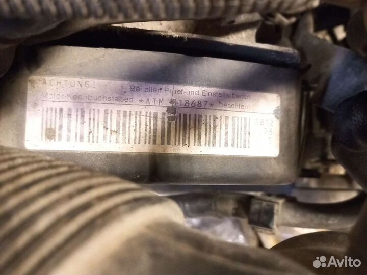 Передняя панель,телевизор и МКПП на шаран