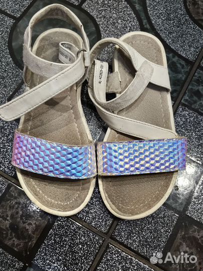 Сандали детские
