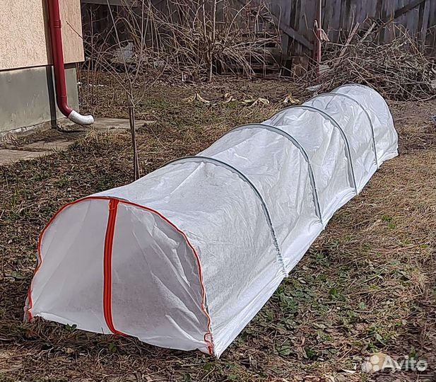 Укрывной чехол на парник