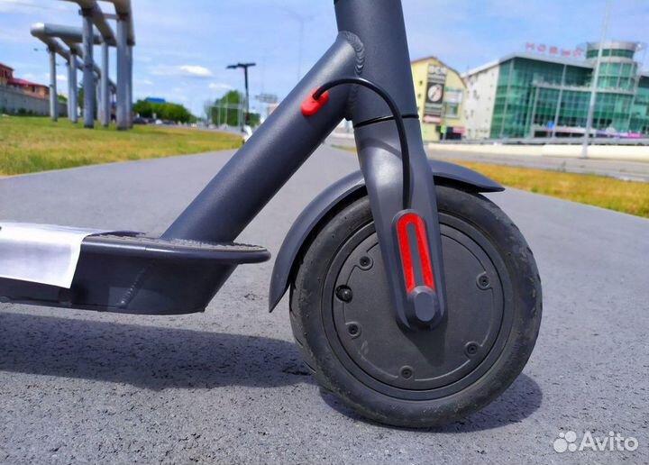 Электросамокат Xiaomi Electric Scooter Essential