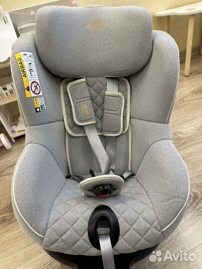 Britax romer dualfix m i size