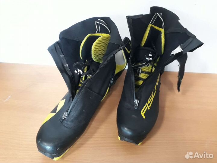 Лыжные ботинки fischer carbonlite