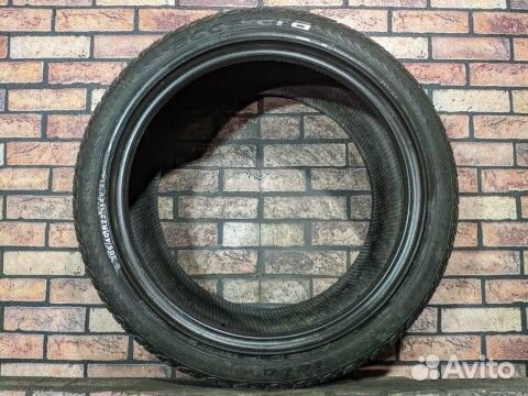 Accelera Iota 305/40 R22