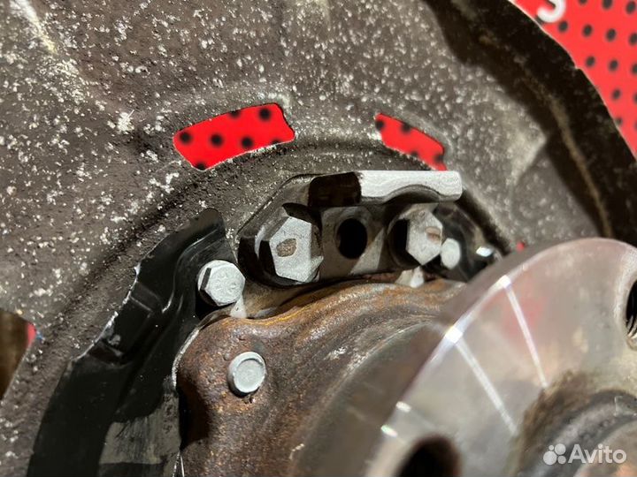 Кулак задний правый Bmw X5 F15 2017