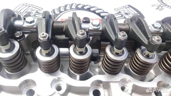 Головка блока цилиндров MMC 4D56 в сборе