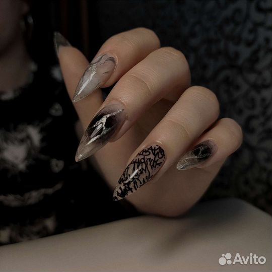 Маникюр и педикюр