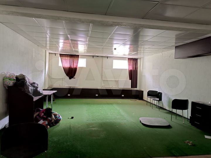 Коммерческое помещение, 825.8 м²