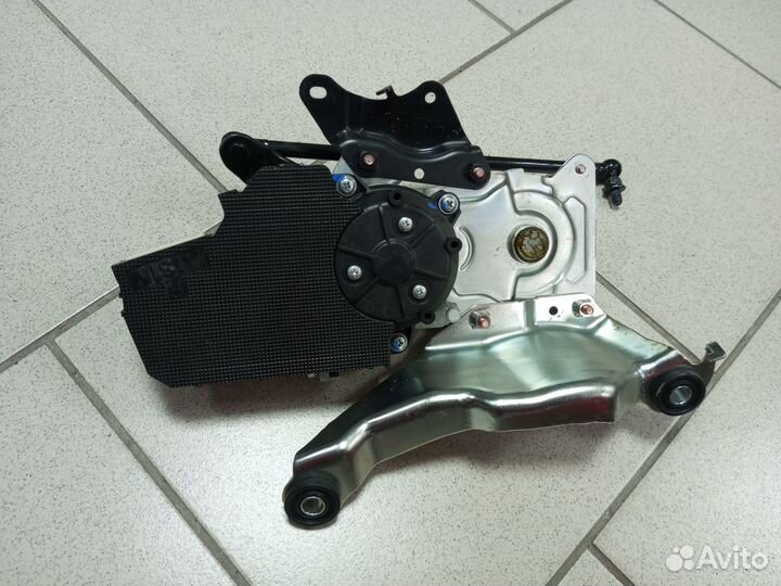 Электропривод двери багажника Toyota LC 200