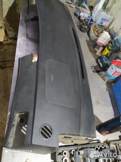 Накладка торпеды с подушкой Джили vision