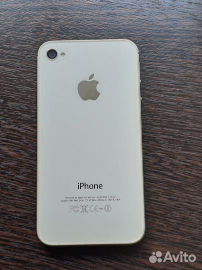Телефон iPhone 4s