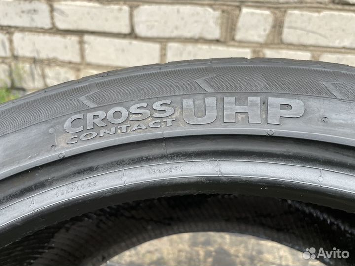 Continental ContiCrossContact UHP 295/35 R21