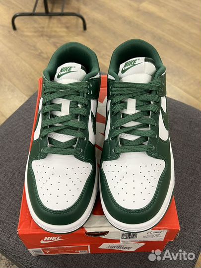 Nike Dunk “Varsity Green”